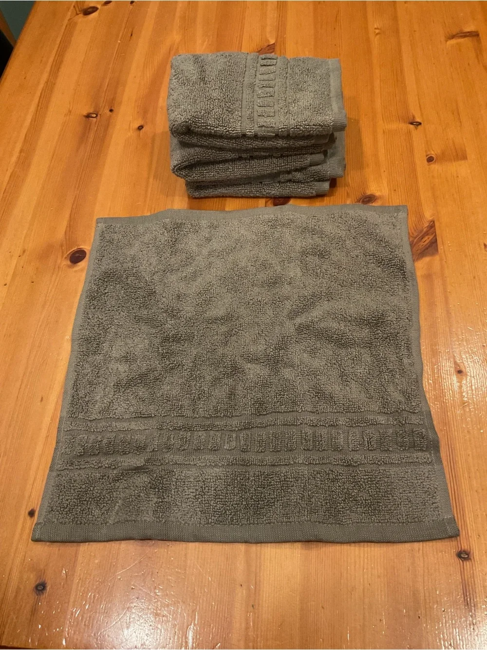 LAURA ASHLEY LIFESTYLES TOWELS FACE WASHCLOTHS NEW WITH TAGS GRAY TAUPE COTTON